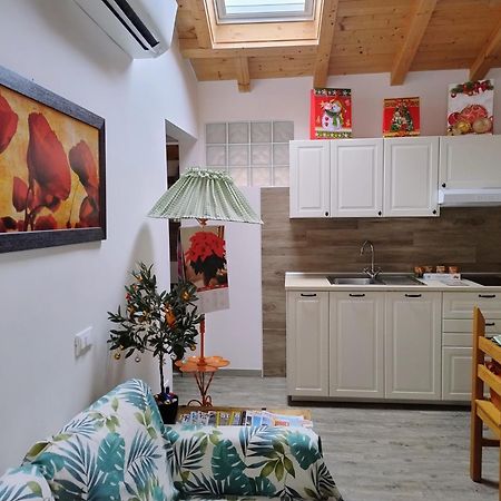 Casa Vacanza L'Ulivo Альбенга Экстерьер фото